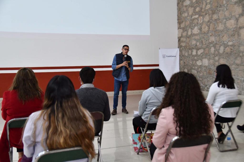 En Huamantla, capacitan a personal de DIF municipales para prevenir violencia familiar